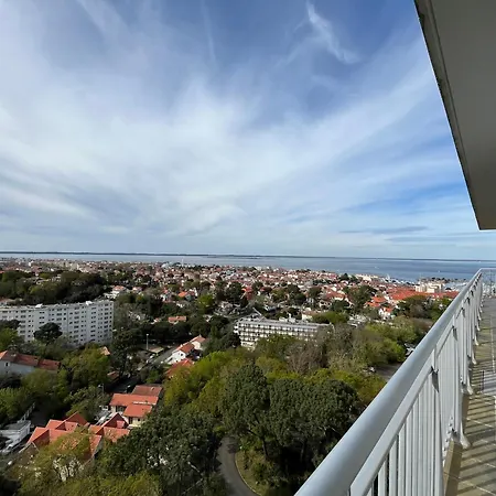 Spacieux Avec Vue Imprenable, Parking Privé - Fr-1-319-374 Appartement