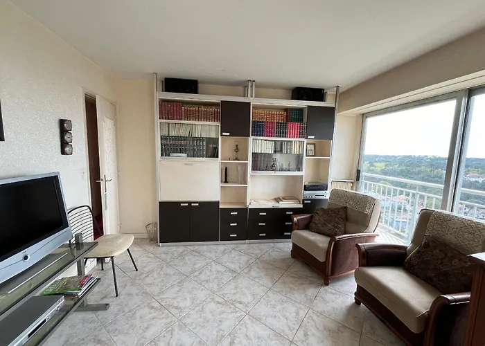 Spacieux Avec Vue Imprenable, Parking Privé - Fr-1-319-374 *